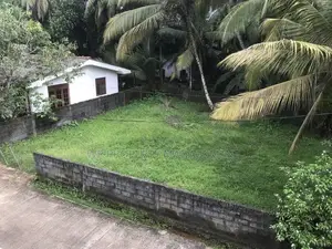 Valuable 9-Perch Square Land for Sale in Panadura
