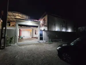 8 Bedrooms 2 Story House - Pelawaththa Battaramulla