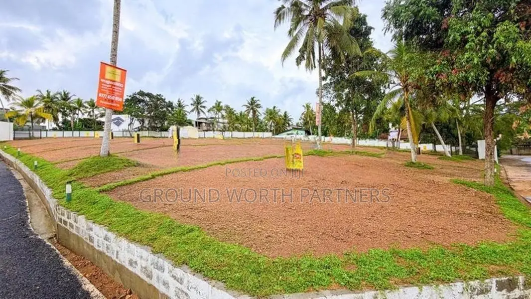 Valuable Land For Sale In Kahathuduwa Polgasowita