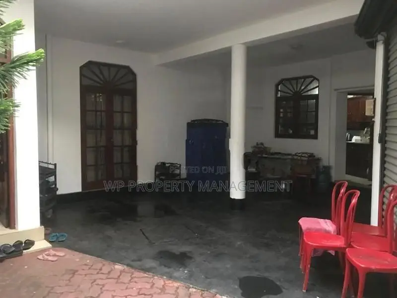House for Sale on Old Kasbewa Road, Nugegoda