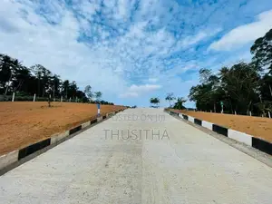 Kalagedihena Land for Sale