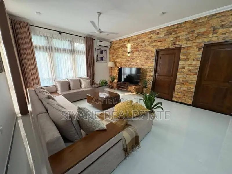 Beautiful Luxury Residence for Sale in Pelawatta