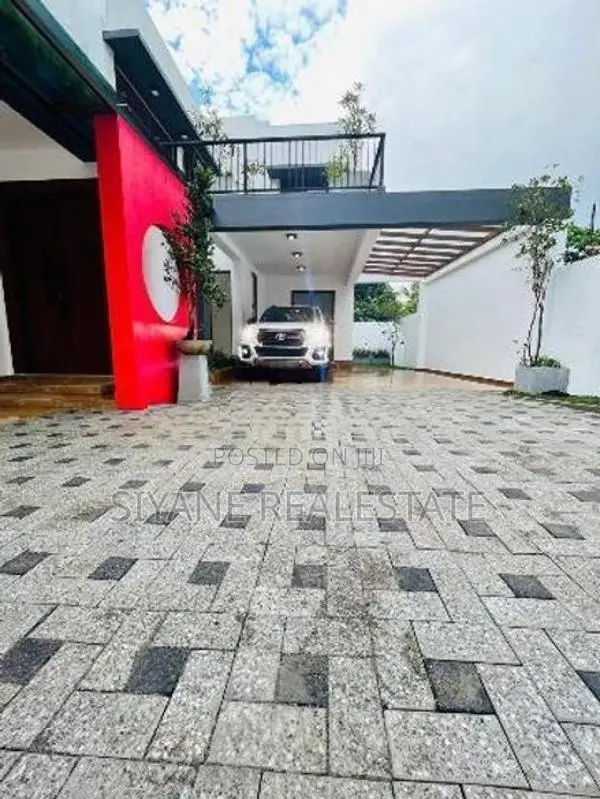 Beautiful Designed Luxury House For Sale In Kaduwela