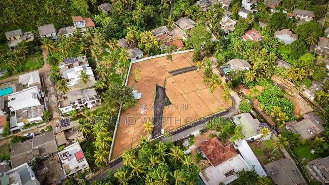 Valuable Land For Sale In Kahathuduwa Polgasowita