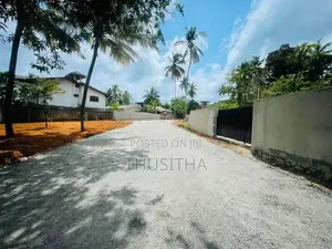 Yakkala නගරයෙන් හොද ඉඩමක් | නුවර පාරට ඇවිදින දුරින්