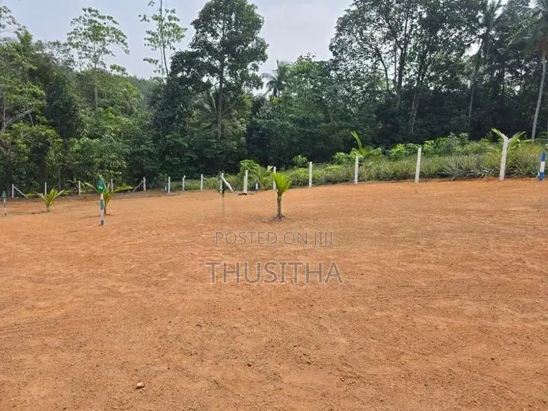 Kalagedihena Land for Sale