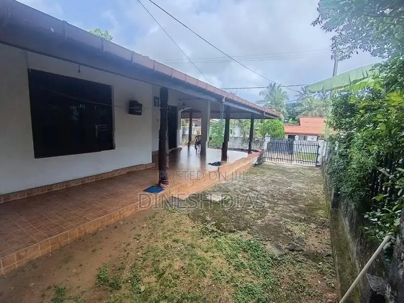 Spacious House with Garden Space in Ja Ela
