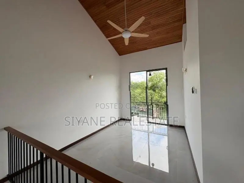 Beautiful Luxury House For Sale In Athurugiriya