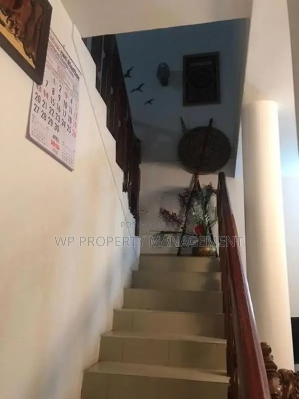House for Sale on Old Kasbewa Road, Nugegoda