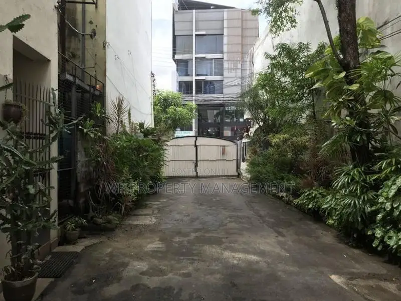 Luxury 3 Bedroom House for Sale in Nugegoda