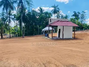 Land for Sale in Walgammulla, Nittambuwa M03
