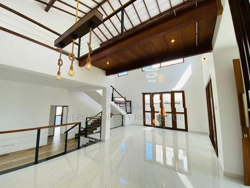 HAS217 - Modern Luxury Quality Valuable House for Sale in Piliyandala