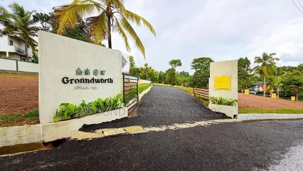 Valuable Land For Sale In Kahathuduwa Polgasowita