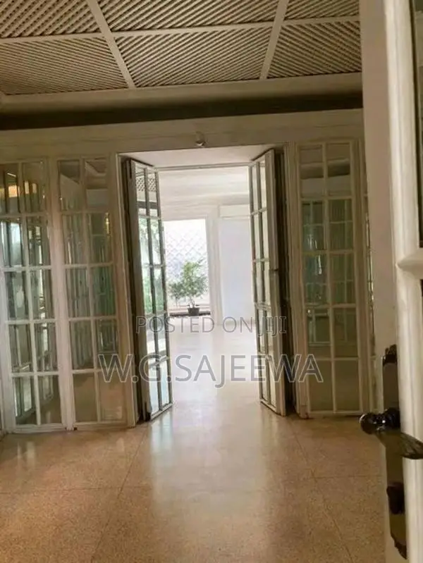Residential House Rent in Colombo 5 - Furnished