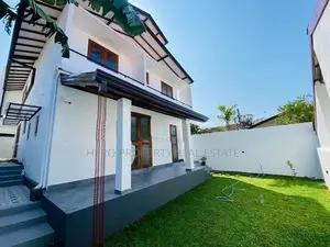 HAS217 - Modern Luxury Quality Valuable House for Sale in Piliyandala
