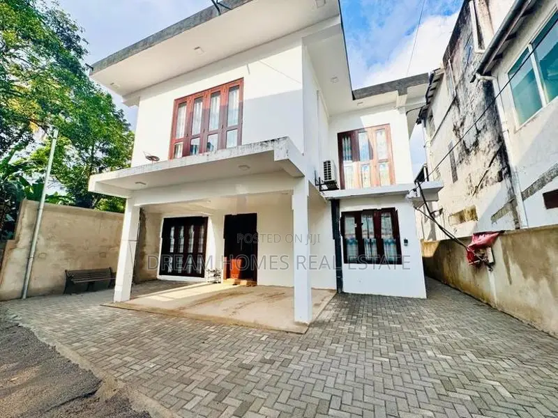 Spacious Two-Story House with Annex for Sale in Jayanthipura