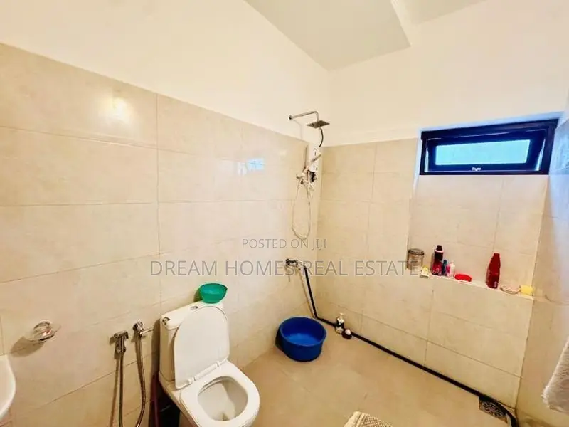 Spacious Two-Story House with Annex for Sale in Jayanthipura