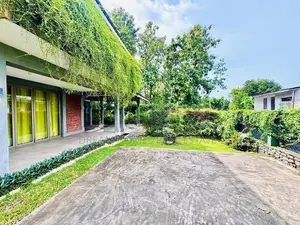 Luxury House Surrounded by Nature – Kalapaluwawa