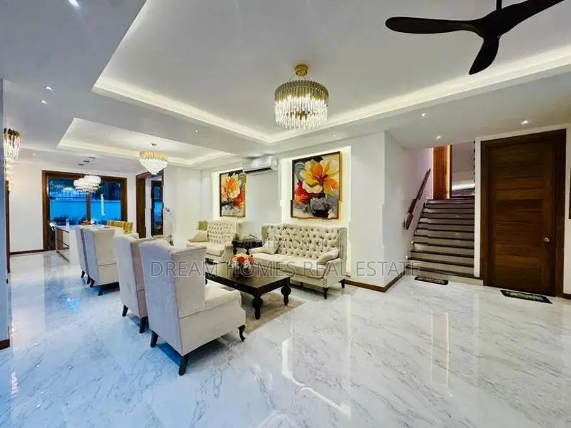 3-Story Luxury House for Sale in Jayanthipura