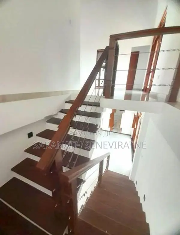 Luxury Two Story House for Sale in Makandana Piliyandala