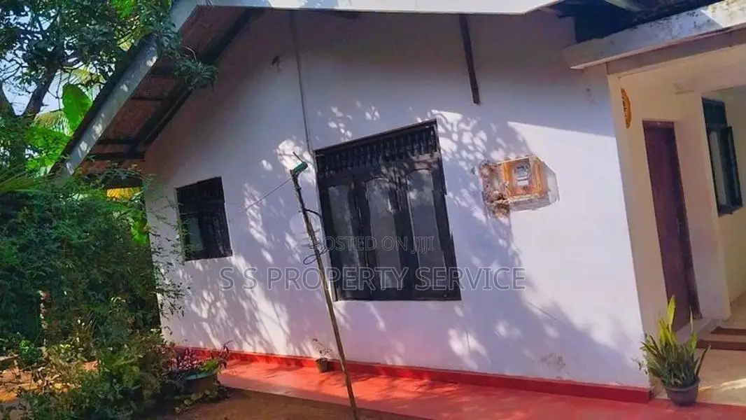 Land with A House for Sale in Polgasowita (SSPL-488)