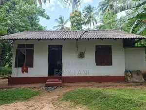 Pannala නිවසක් සමඟ පර්චස් 17ක ඉඩමක් / SA 15140