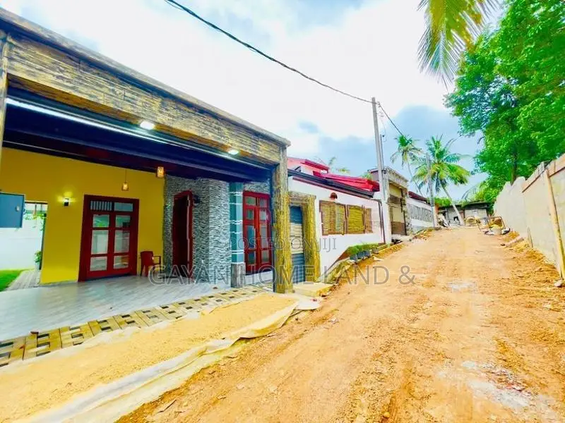 A Brand New Valuable Single Storey House in Piliyandala Kesbewa