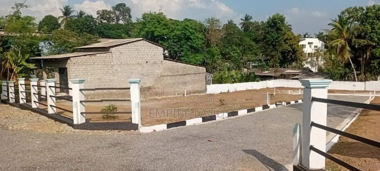 Walking Distance to 174 Road Kottwa Pannipitiya