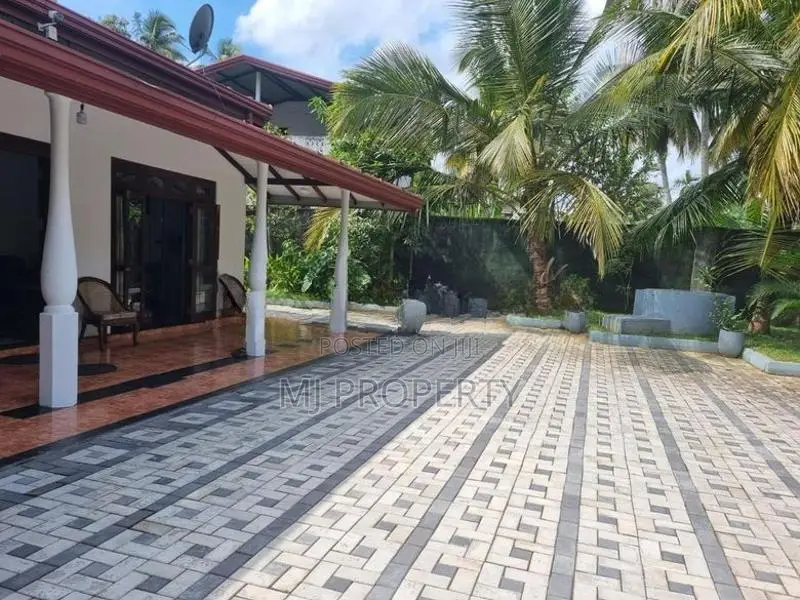 ( TS-1047) Valuable Two Storey House Sale in Godagama