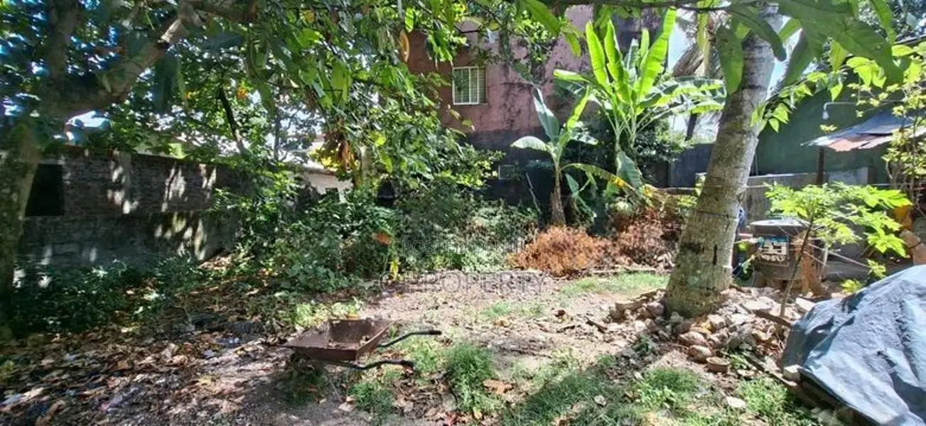 Land for Sale Boralesgamuwa Gangarama Road