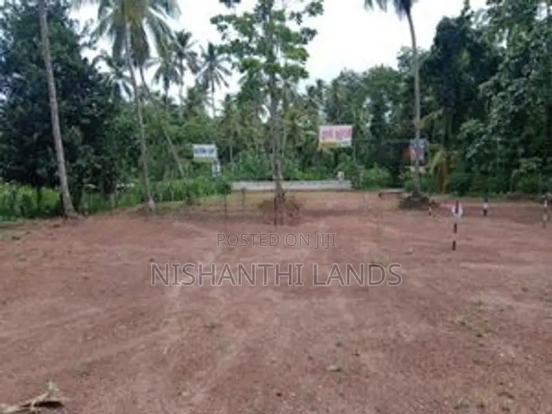 Valuable Land for Sale in Minuwangoda