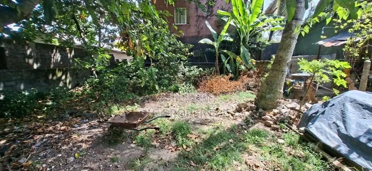 Land for Sale Boralesgamuwa Gangarama Road