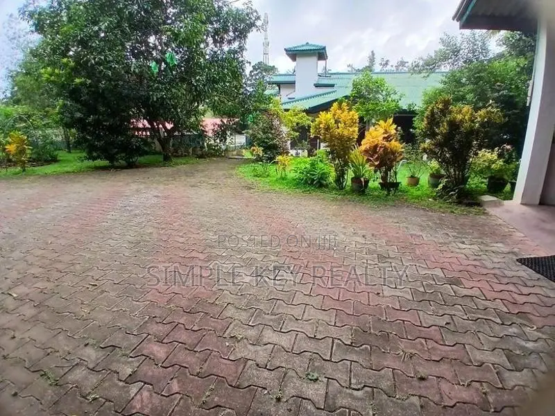 Ld00-Valuable Land for Sale in Kadawatha