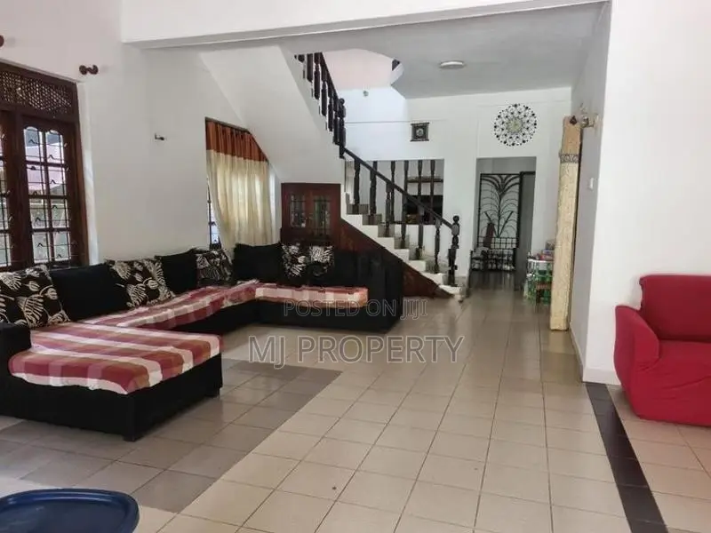 ( TS-1047) Valuable Two Storey House Sale in Godagama