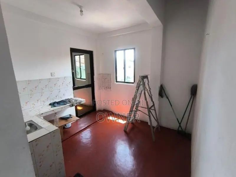 Single and Sharing Room for Rent in Obesekarapura Rajagiriya