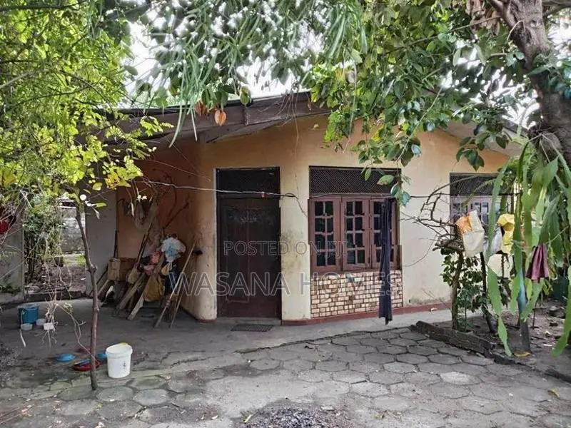 Land with Single Story House for Sale Maharagama