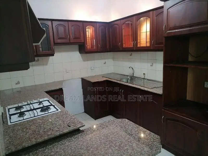 2story stand a lone house for rent kotte