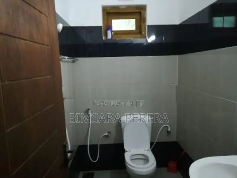 Holiday Bungalow Room for Short Term Rent Kataragama