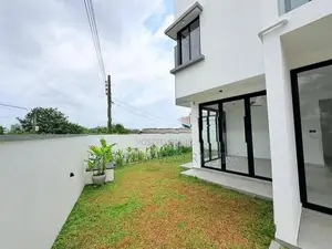 Battaramulla Thalahena 5 BR Luxurious House For Sale