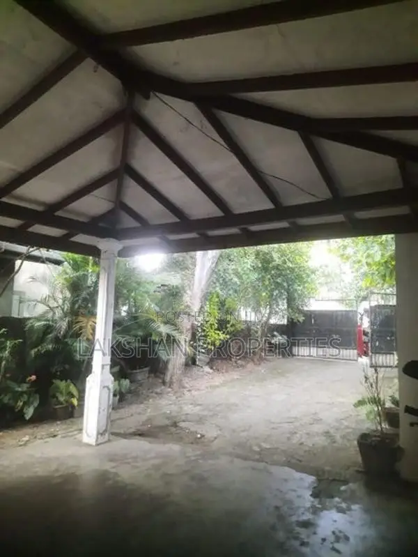 Land For Sale In Boralesgamuwa Katuwawala