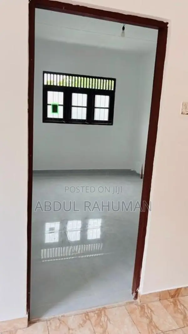 Upstair House in Borelesgamuwa
