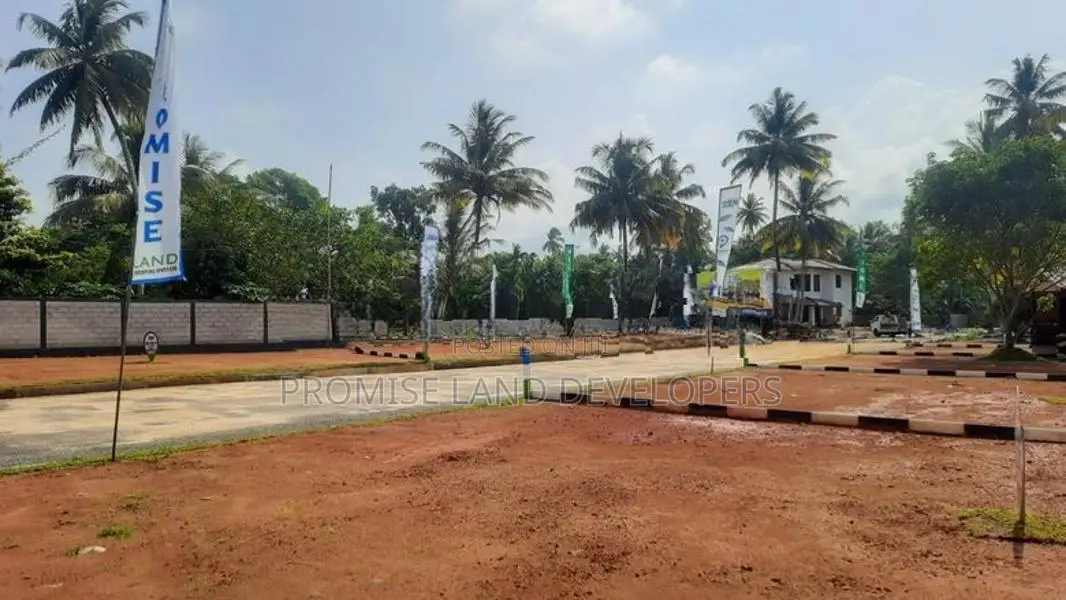 Wadduwa, Thalpitiya Lands for sale