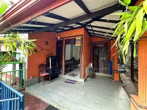 තලවතුගොඩ නගරයට මීටර් 300කින් නිවසක් / UP 15095