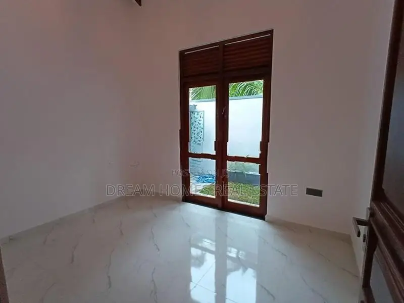 Comfortable Family Home for Sale in Piliyandala