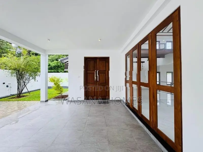 Well Built Brand New House for Sale Piliyandala