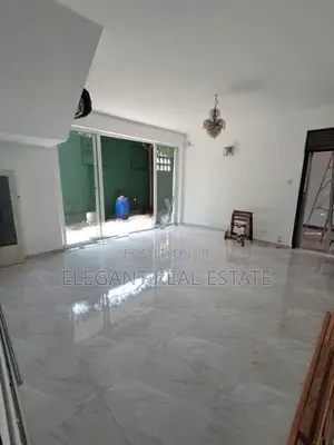 04 Bedroom Unfurnished 02 Storied House for Rent in Colombo 07 (A6369)