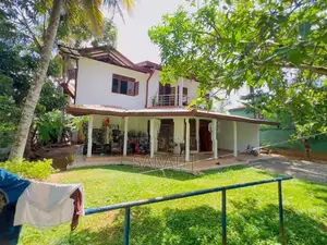 දෙමහල් නිවසක් විකිනීමට - Athurugiriya