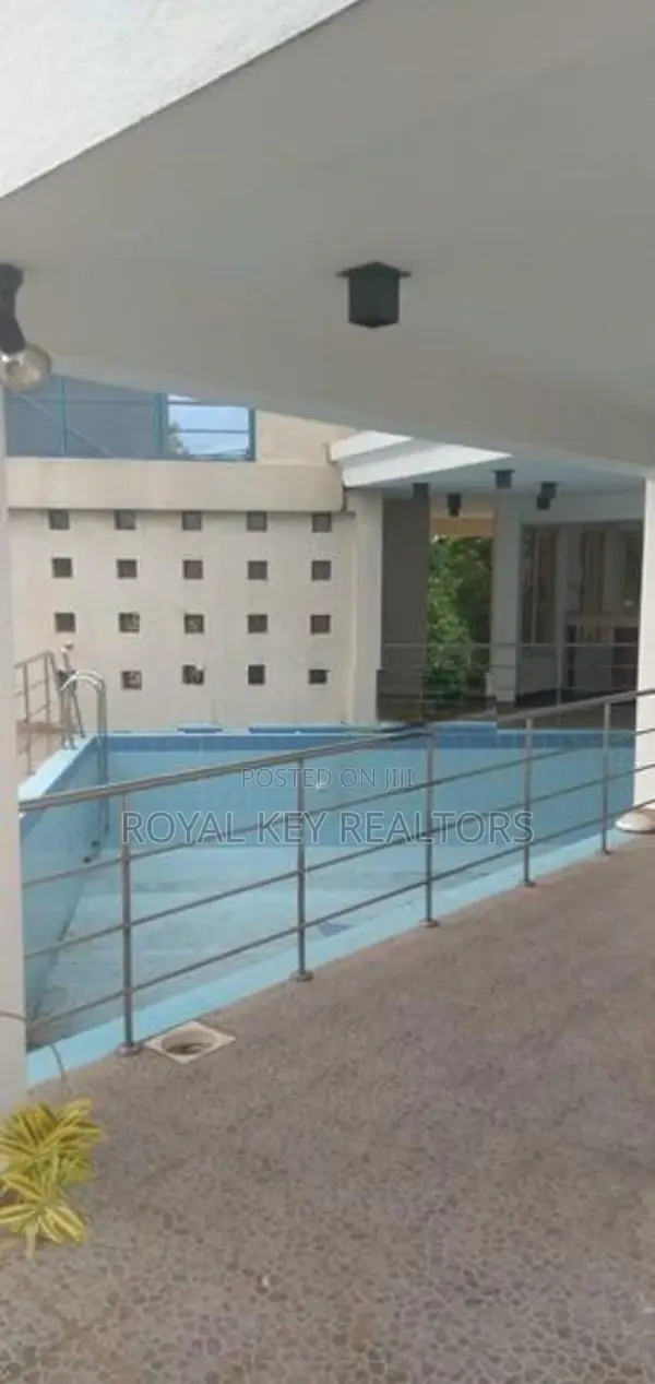 05 Bedroom Fully Furnished House for Sale in Rajagiriya