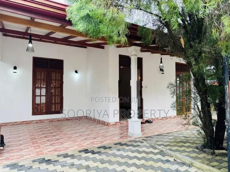 Newly Build Single Story House for Sale in Piliyandala