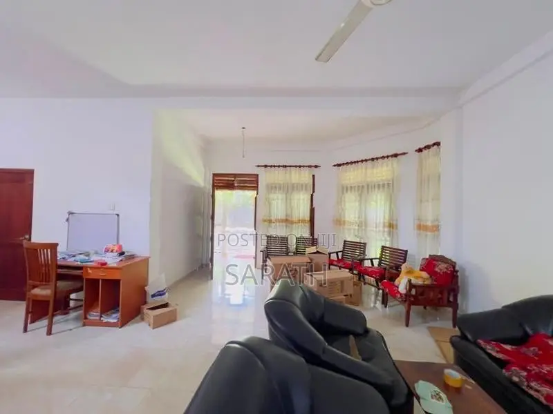 දෙමහල් නිවසක් විකිනීමට - Athurugiriya